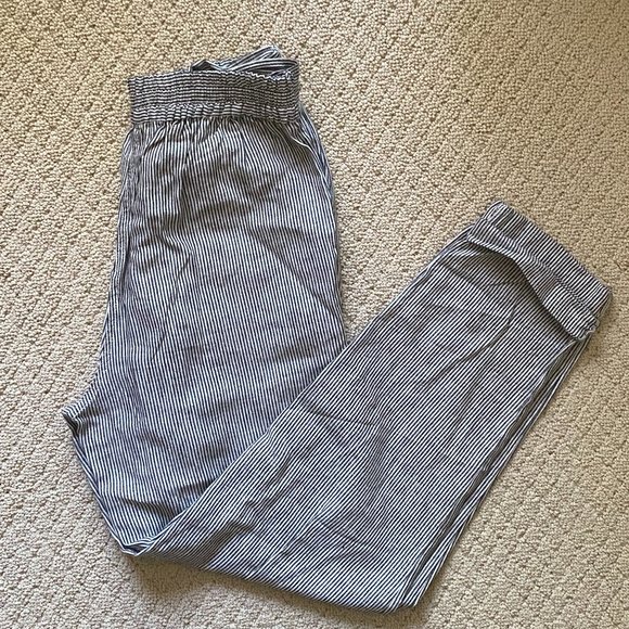 Max Studio Stripped Pants - Picture 4 of 4